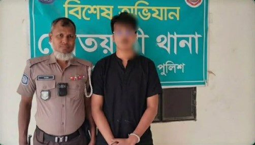 রংপুরে কলেজছাত্রীর আত্মহত্যার ঘটনায় গ্রেফতার প্রাইভেট শিক্ষক শাহরিয়ার আহম্মেদ সাকিন সম্পর্কে সংবাদ প্রতিবেদন।